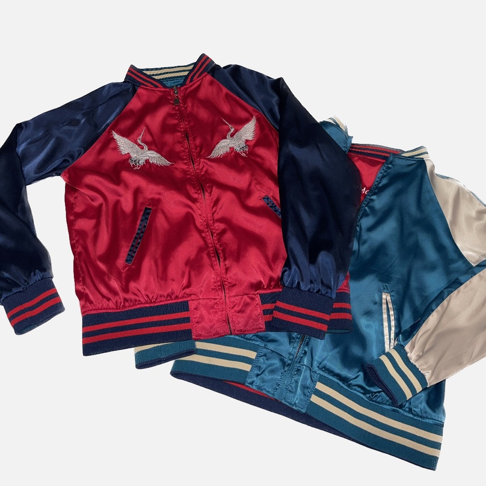Reversible bomber jacket